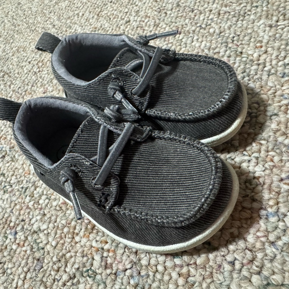 Cat & Jack Black Corduroy Toddler Sneakers